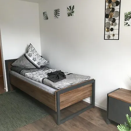 Mimalou In Apartment Crimmitschau